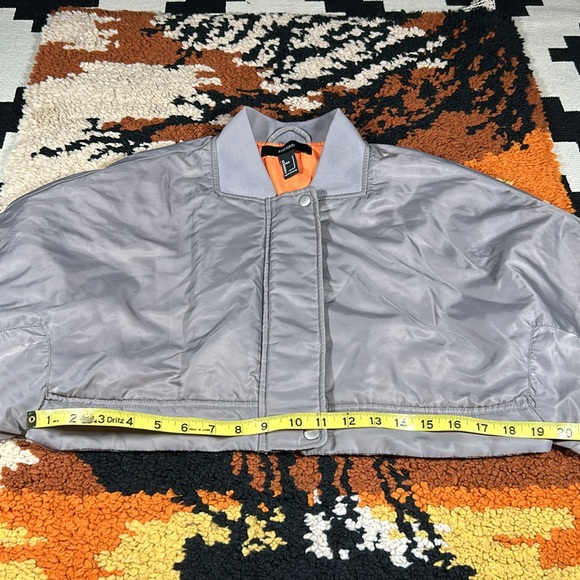 Cool Chick, FOREVER 21, cropped bomber!! - Picture 11 of 12